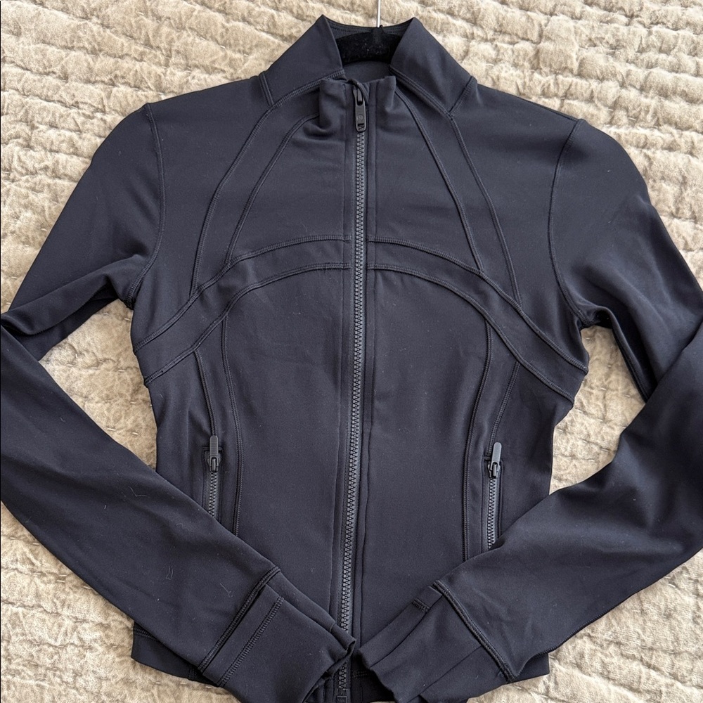 Women's Lululemon Nulu Cropped Define Black Jacket SZ 4, EXC COND!